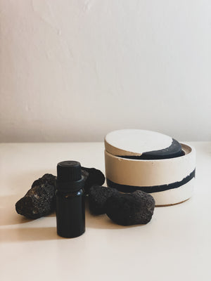 Open image in slideshow, Lava Roc Diffuser Set
